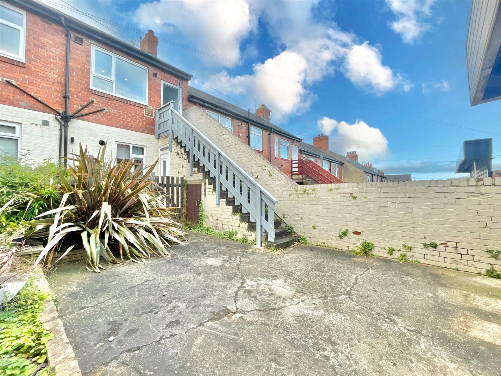 Flat Melrose Avenue in Gateshead