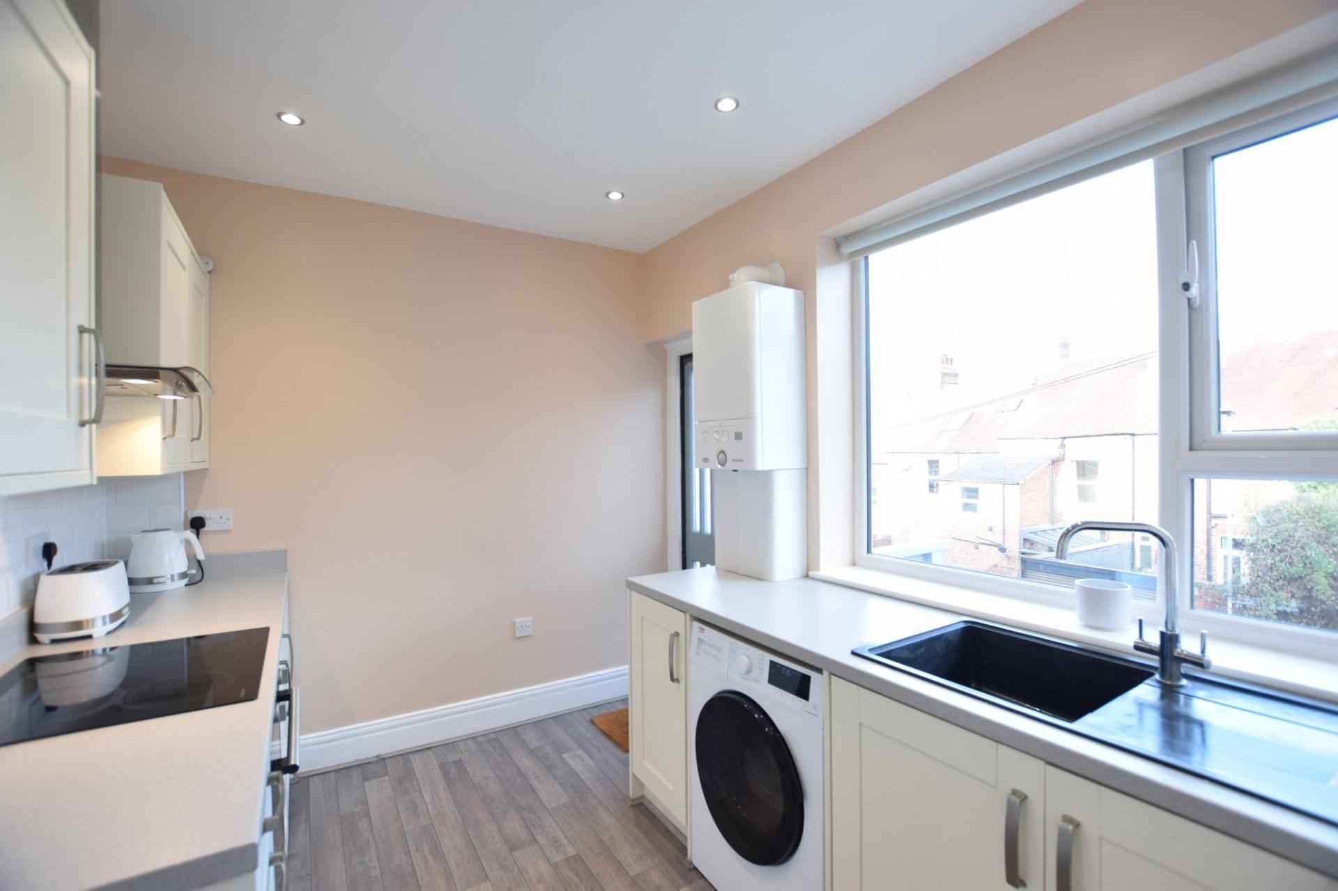 Flat Melrose Avenue in Gateshead