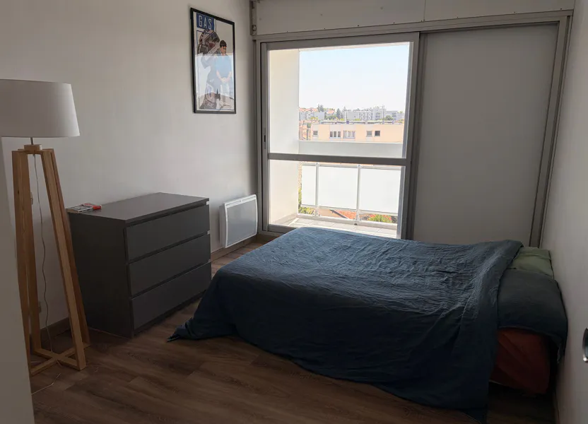 Flat Rue Ponthelier in Bordeaux