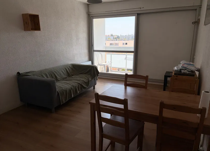 Flat Rue Ponthelier in Bordeaux