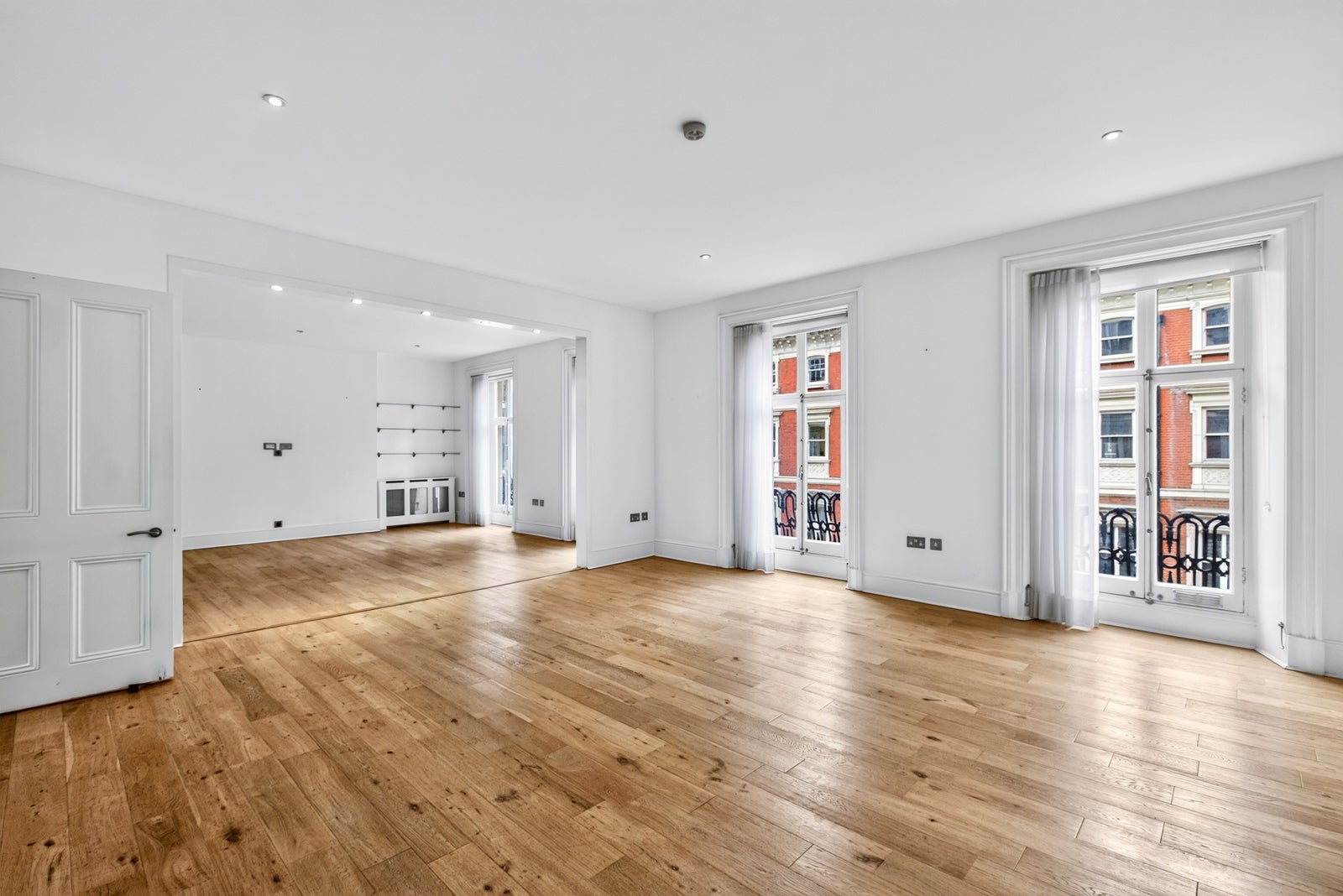 Flat Mandeville Place in City of Westminster