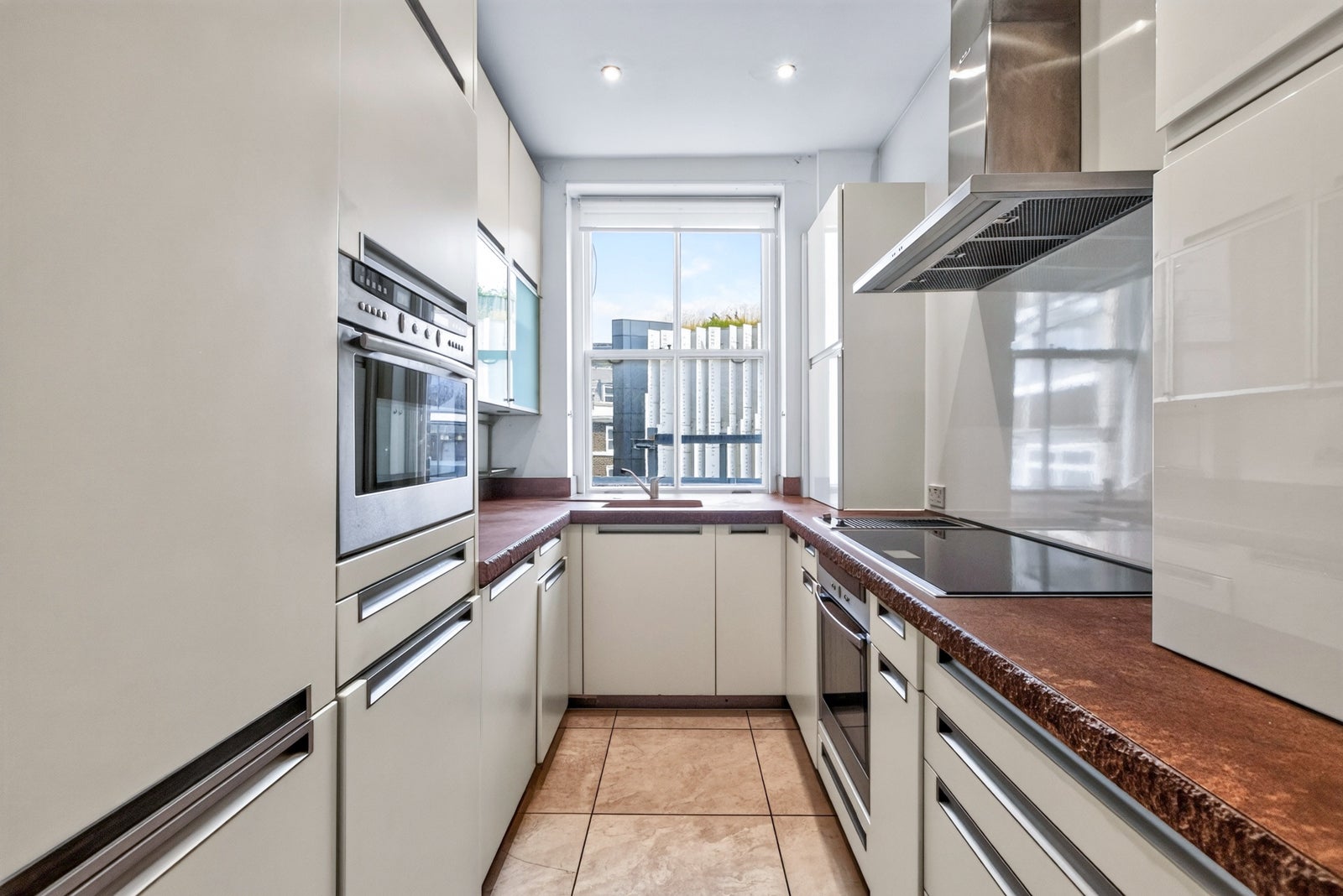 Flat Mandeville Place in City of Westminster