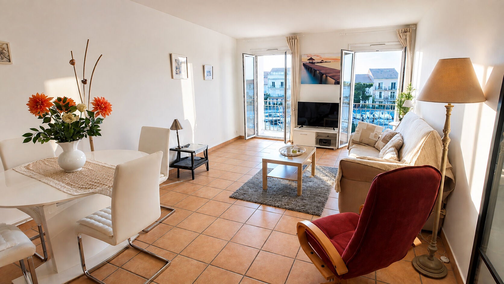 Flat Quai Augustin Descournut in Mèze