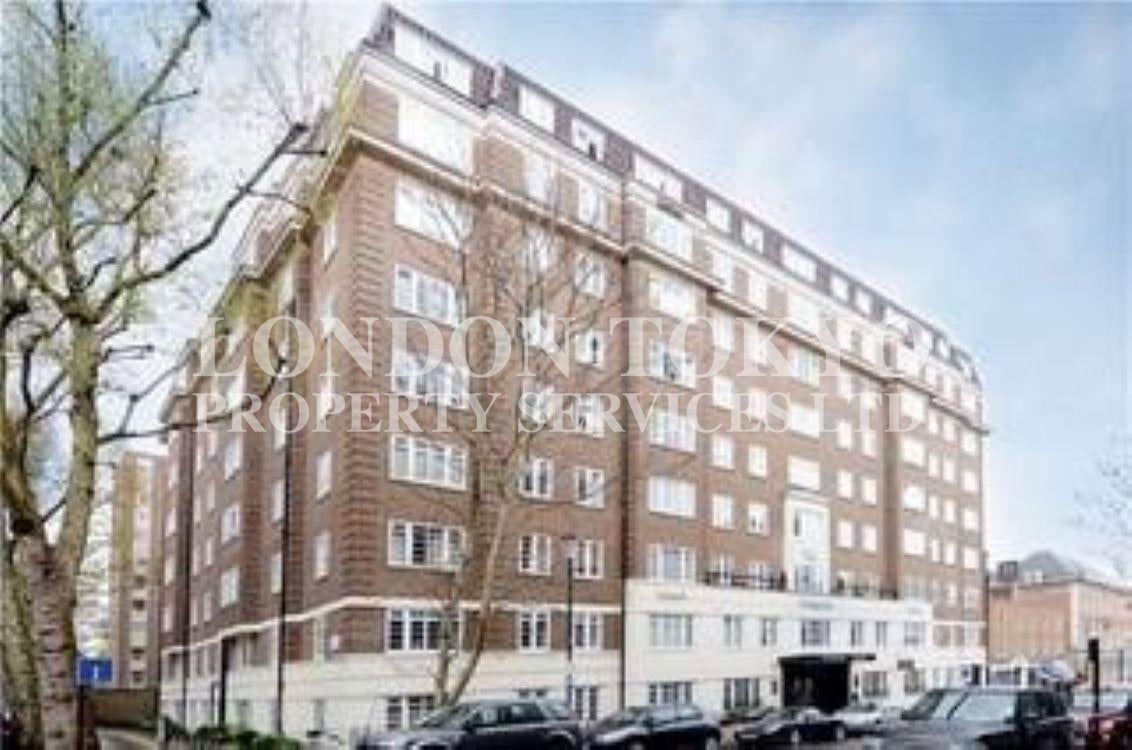 Flat Vicarage Gate in Greater London