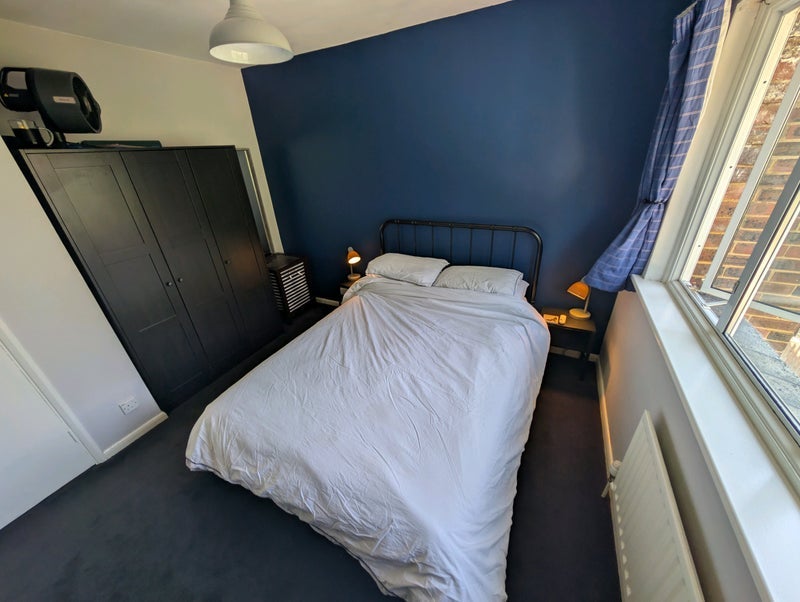 Room Hollytree Avenue in Swanley