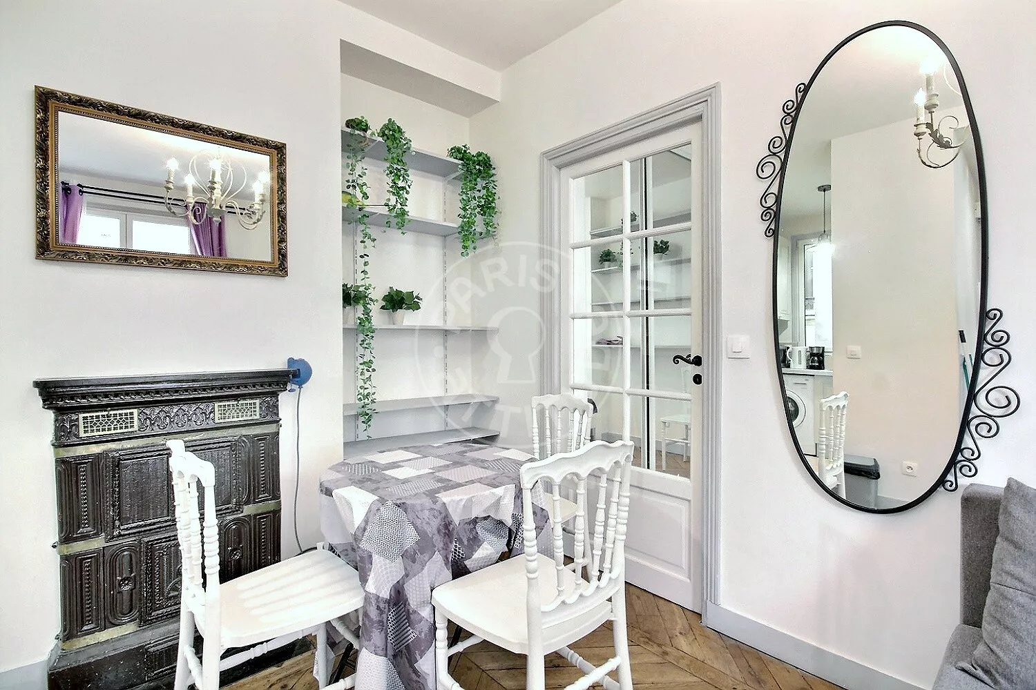 Flat Rue Claude-Rodier in Paris