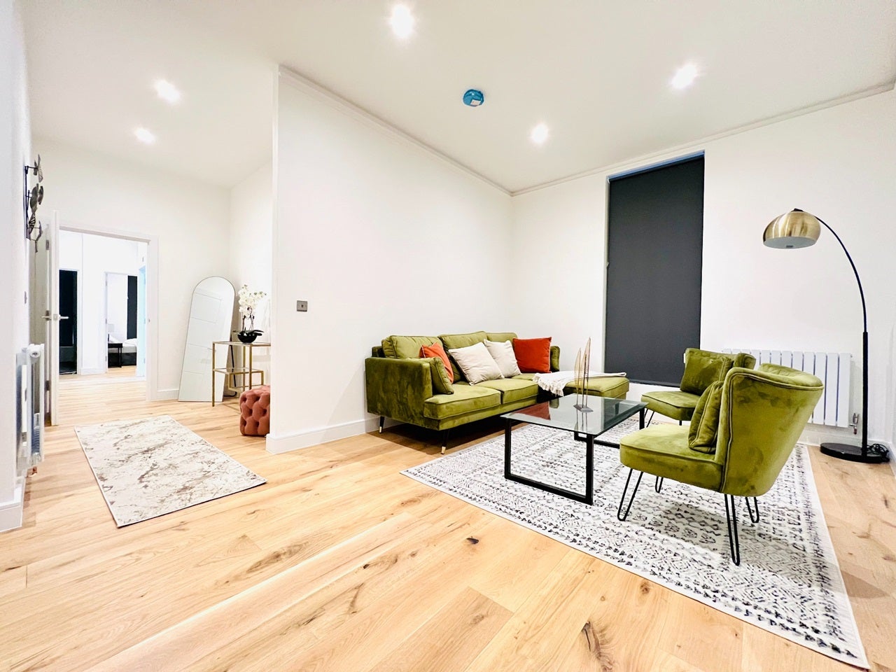 Flat China Hall Mews in Greater London
