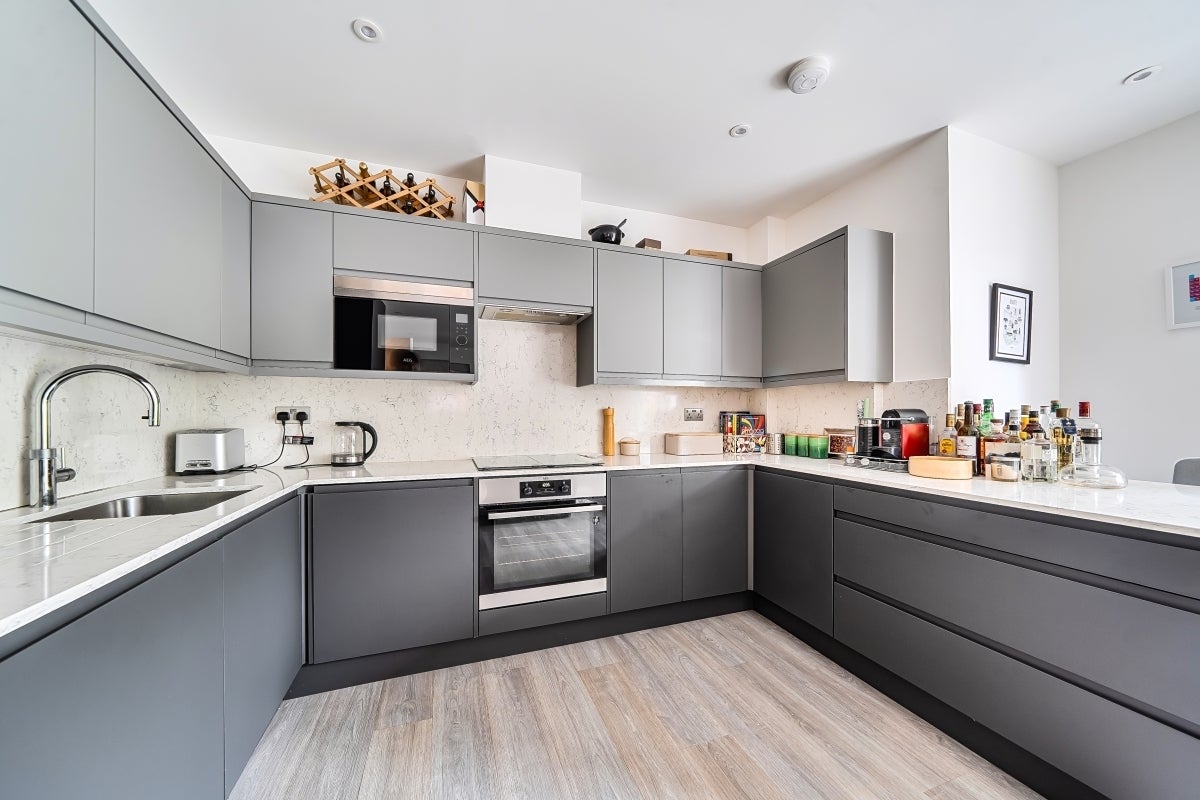Flat Blanford Road in Reigate and Banstead