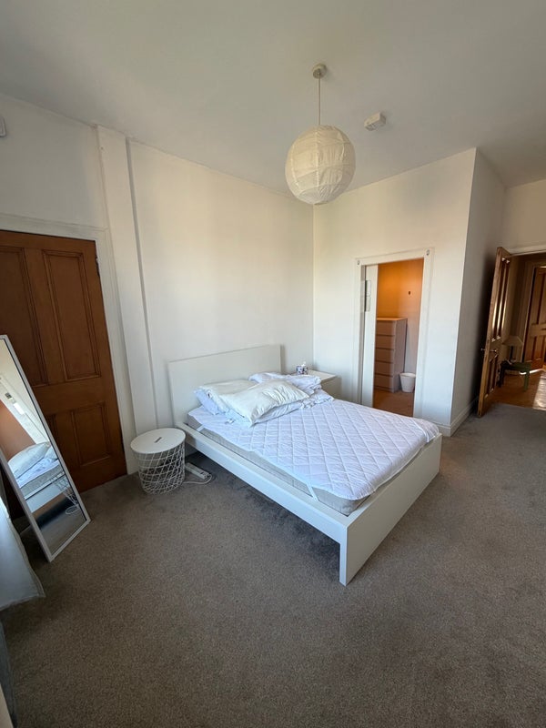 Room Shandon Place in City of Edinburgh
