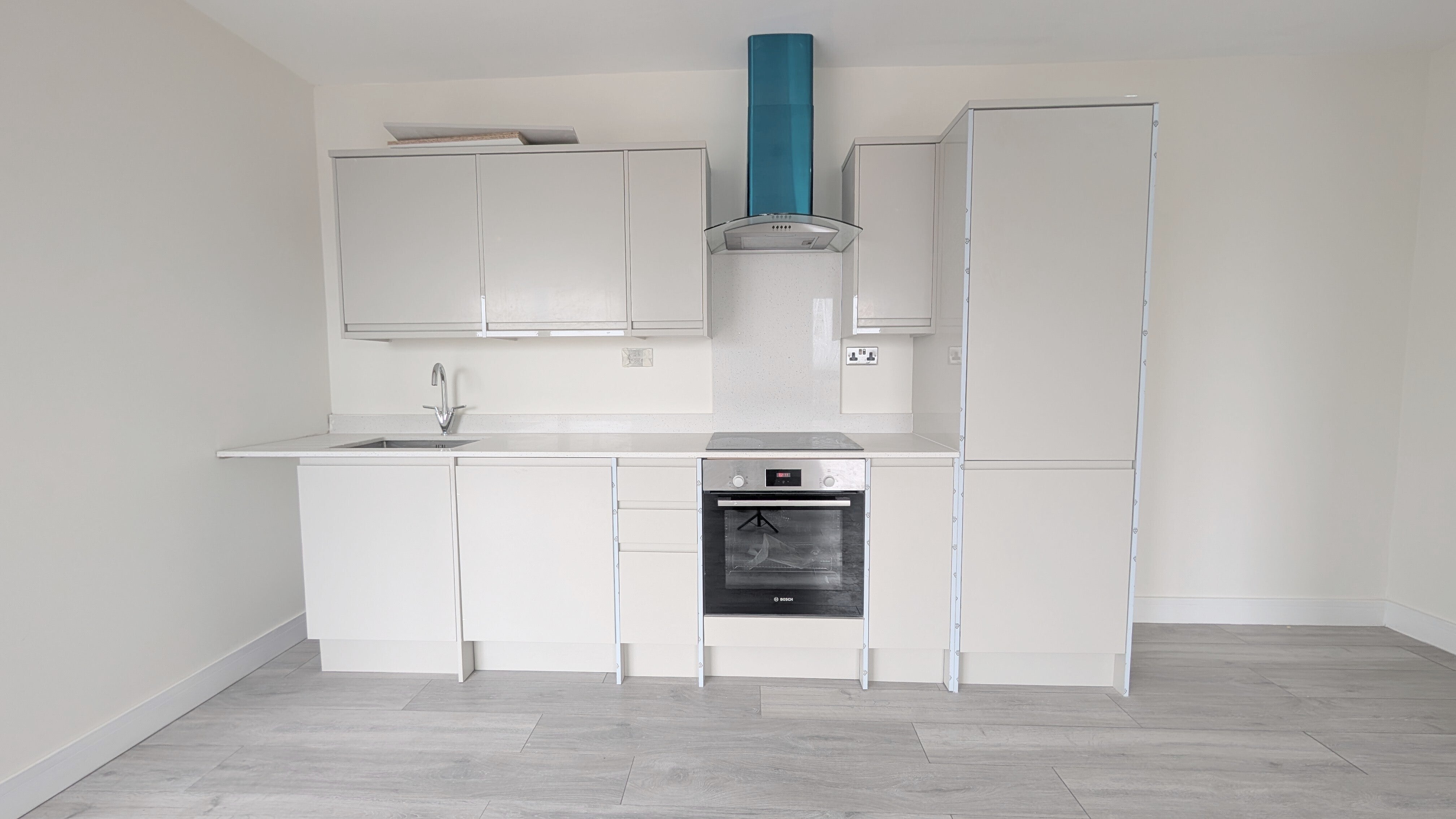 Flat Northolt Road in Greater London