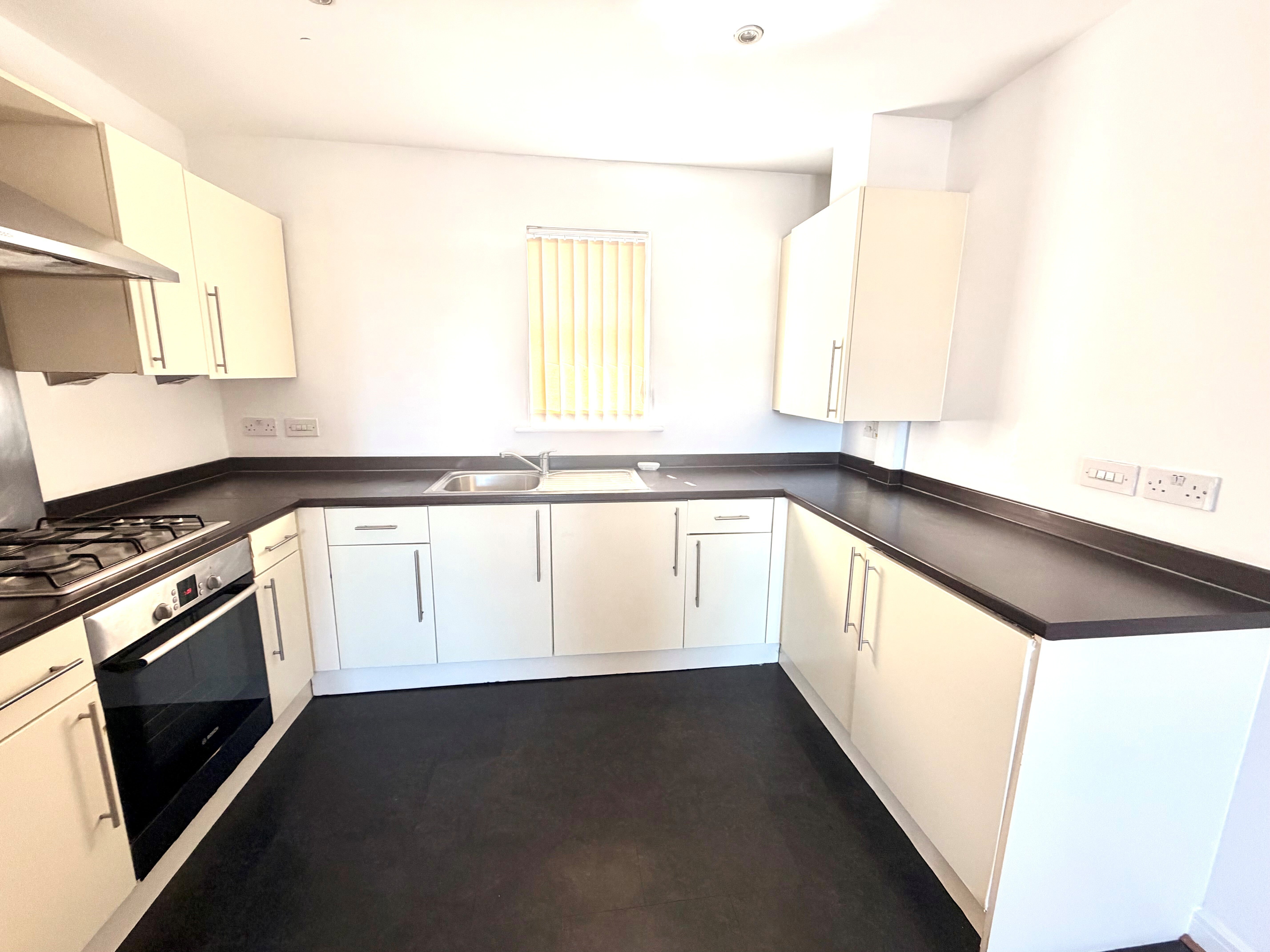 Flat Kingsway South in Warrington