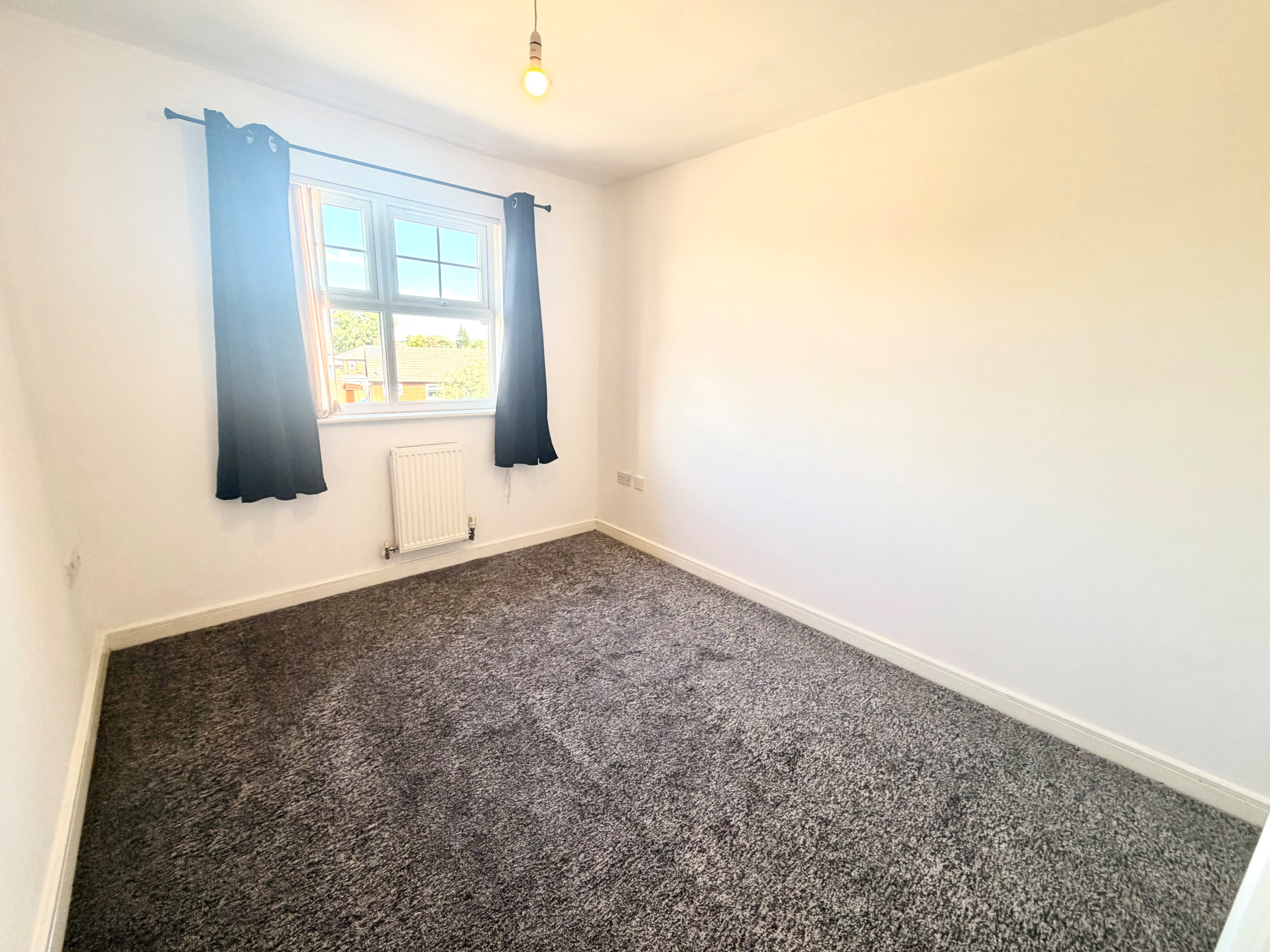 Flat Kingsway South in Warrington