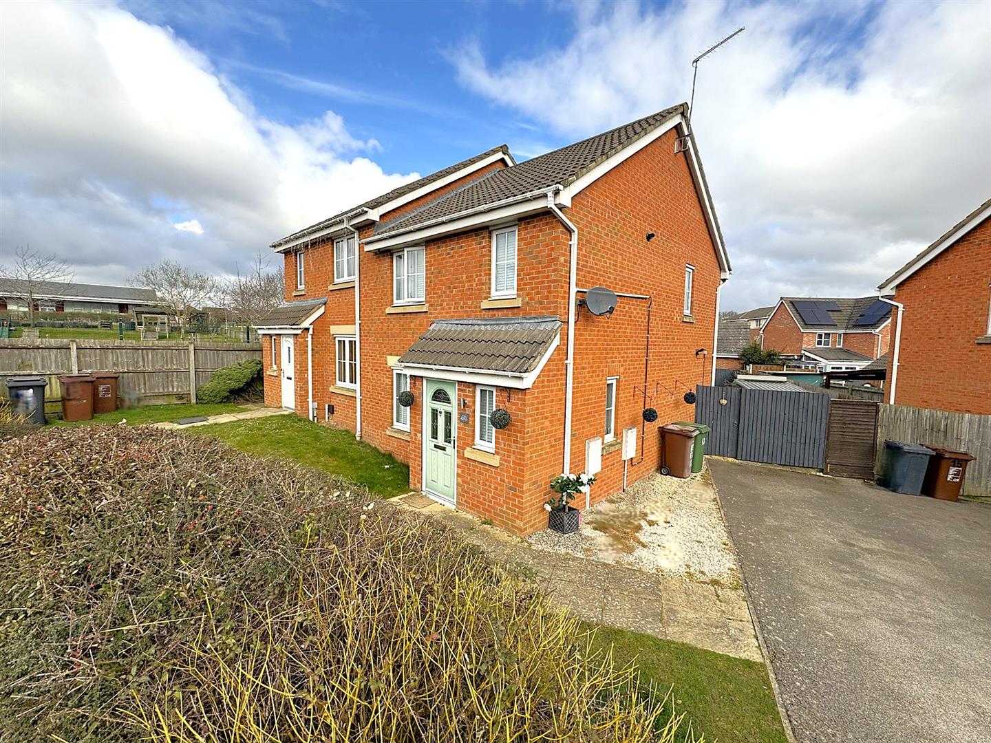 House Catterick Close in Corby