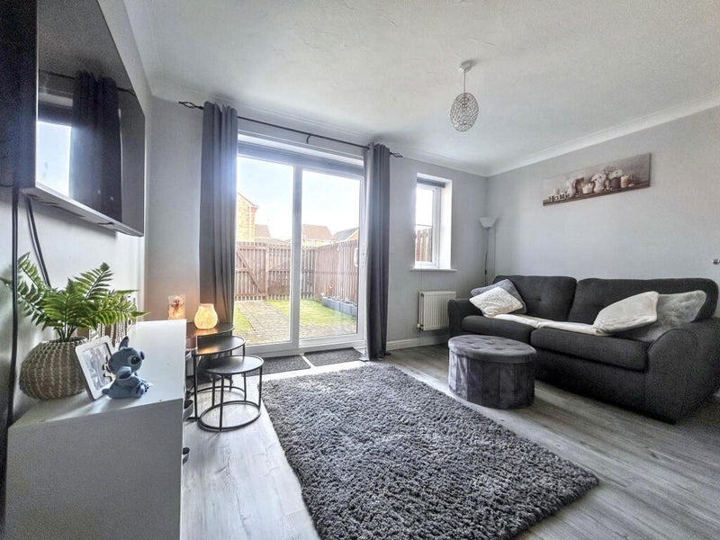 Room Rayburn Court in Newsham