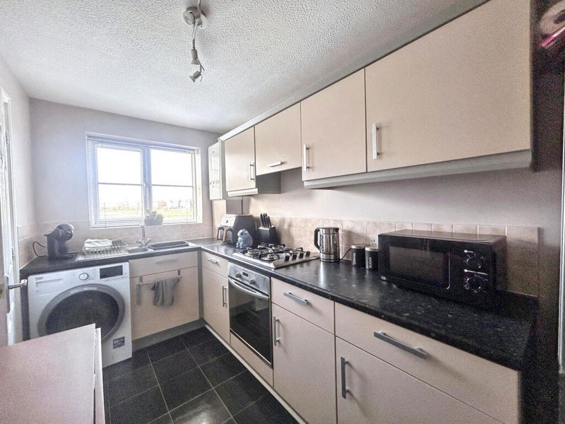 Room Rayburn Court in Newsham