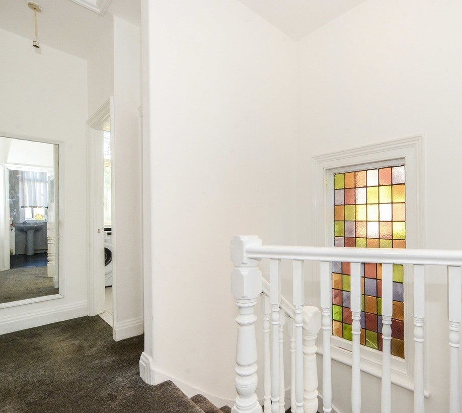 Room Nibthwaite Road in Greater London