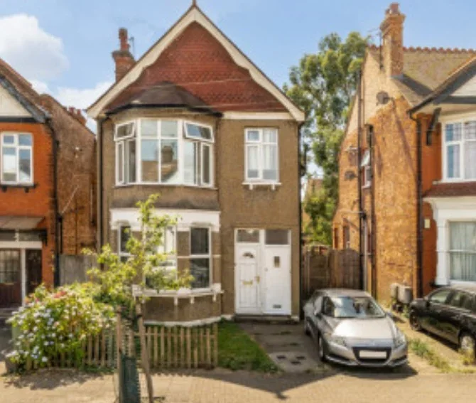 Room Nibthwaite Road in Greater London