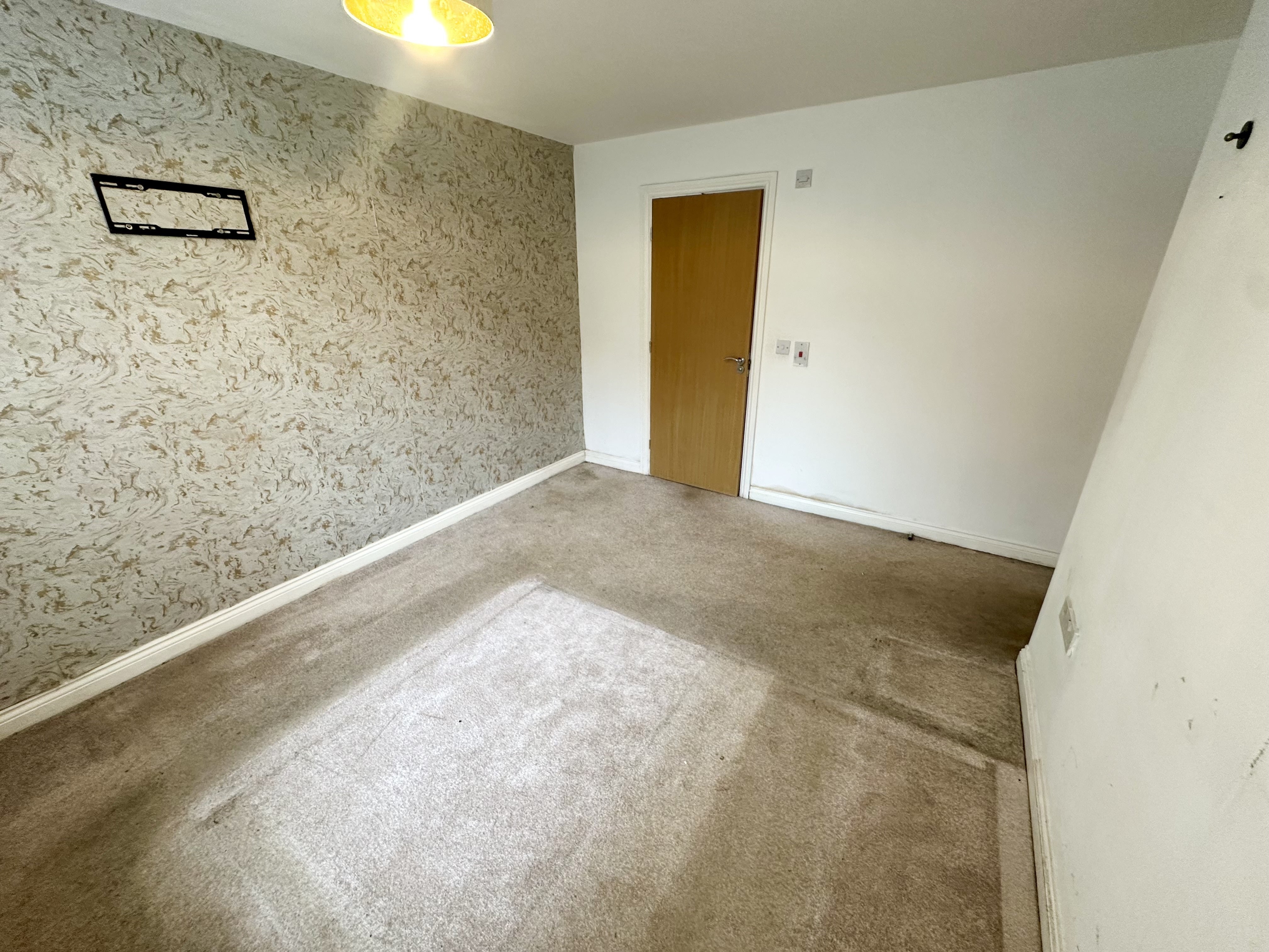 Flat Ash Court in Leeds