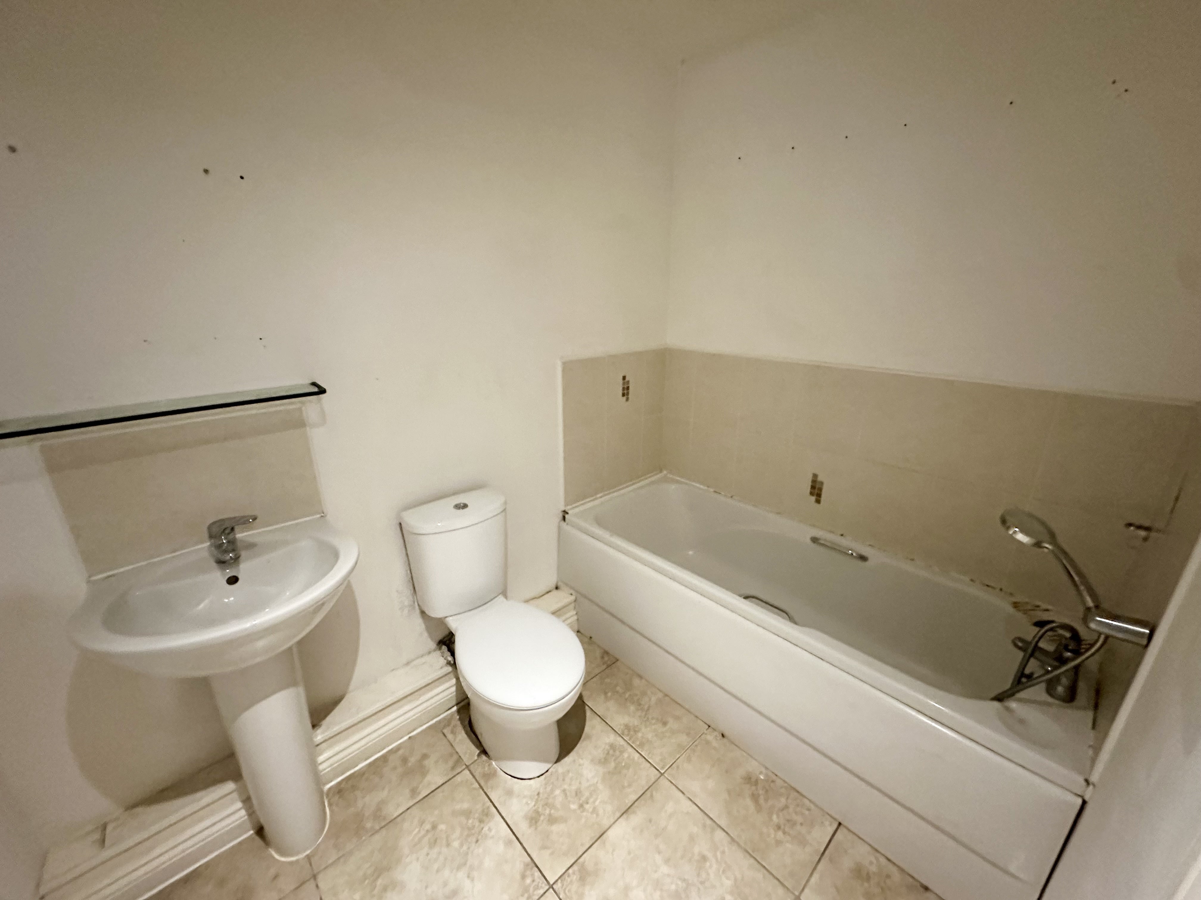 Flat Ash Court in Leeds