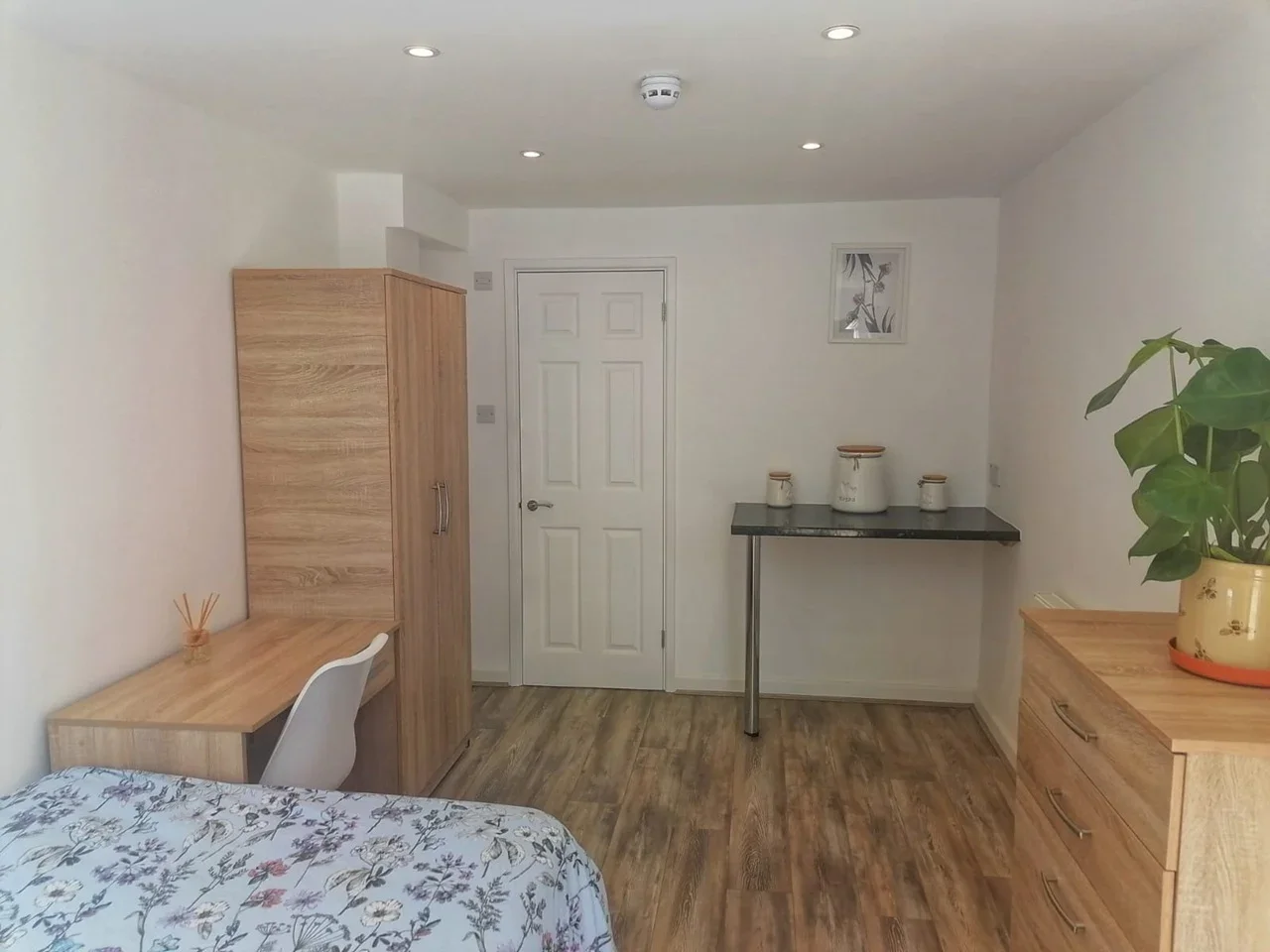 Room Jupiter Drive in Dacorum