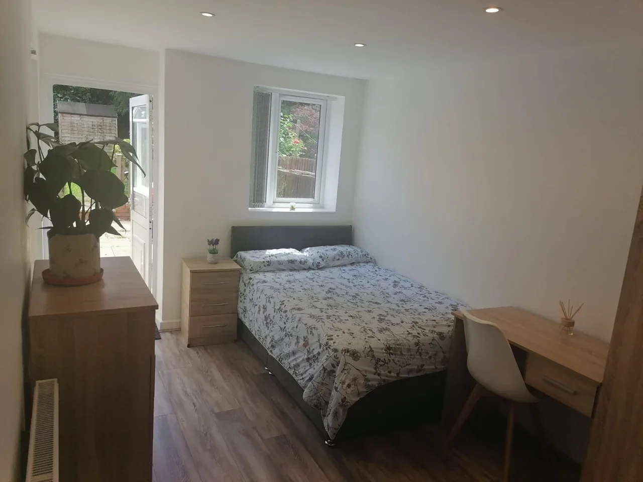 Room Jupiter Drive in Dacorum