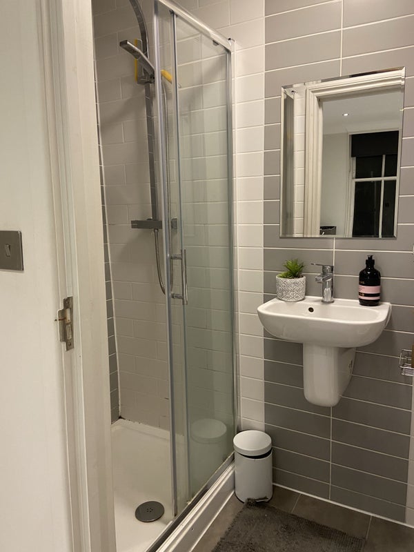 Room Colville Terrace in Greater London