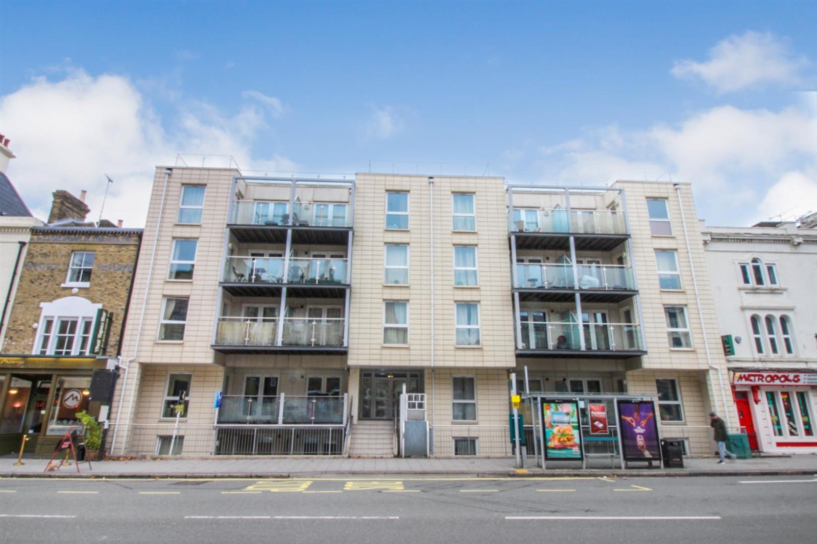 Flat St Lawrence Road in Southampton