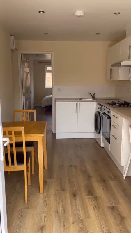 Flat Evesham Walk in Coventry