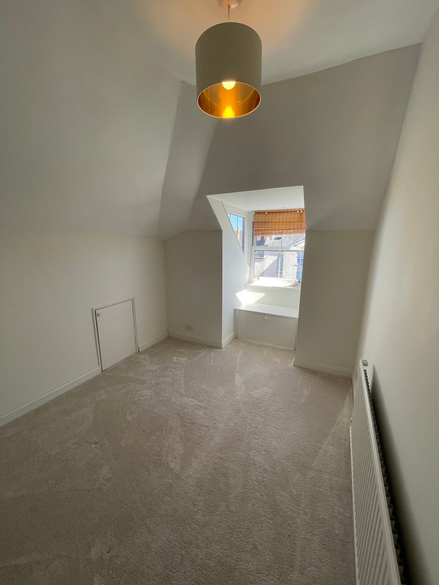 Flat Elmgrove Road in Bristol
