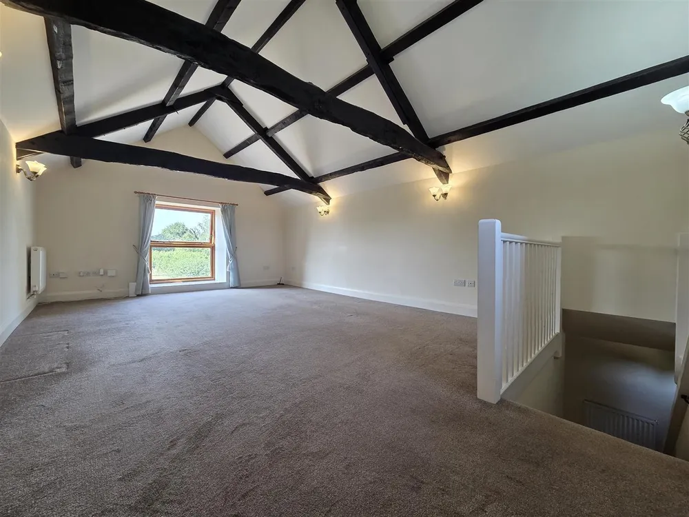 House Edgeborough Lane in Taunton