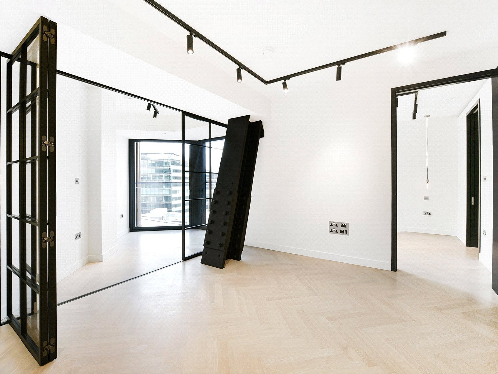 Flat Earl Street in Greater London