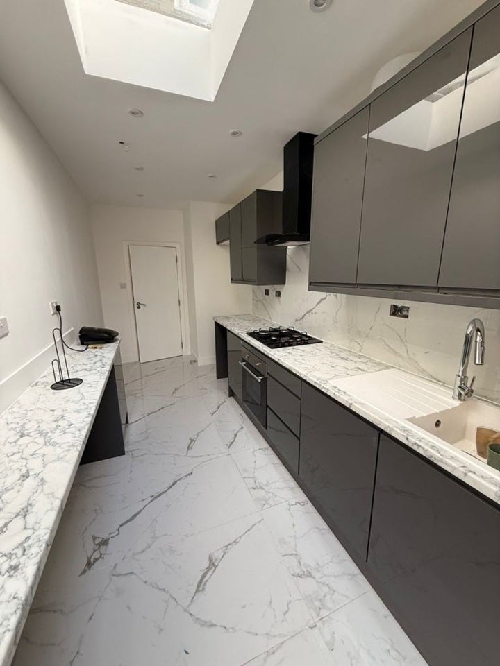 Room Westway in Greater London