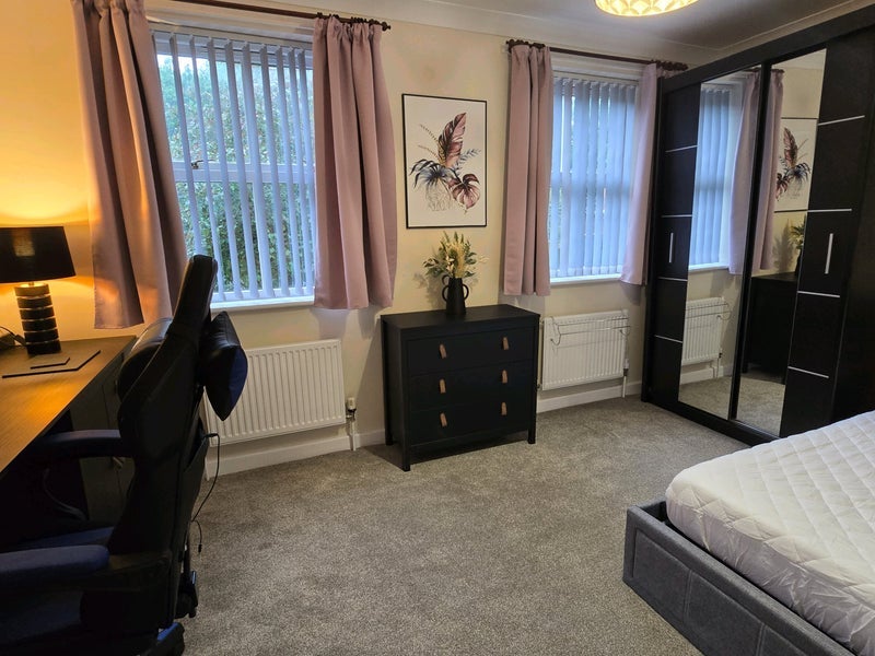 Room West Cliff in Preston
