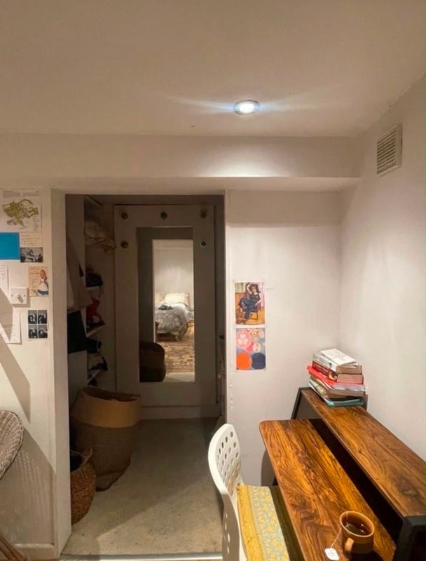 Room Amhurst Road in Greater London
