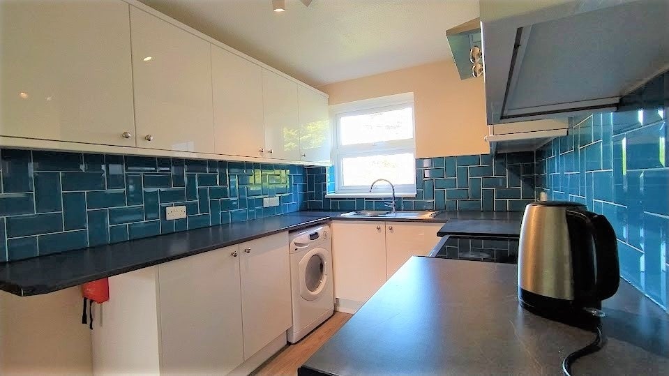 Flat East Cliff Road in Teignbridge