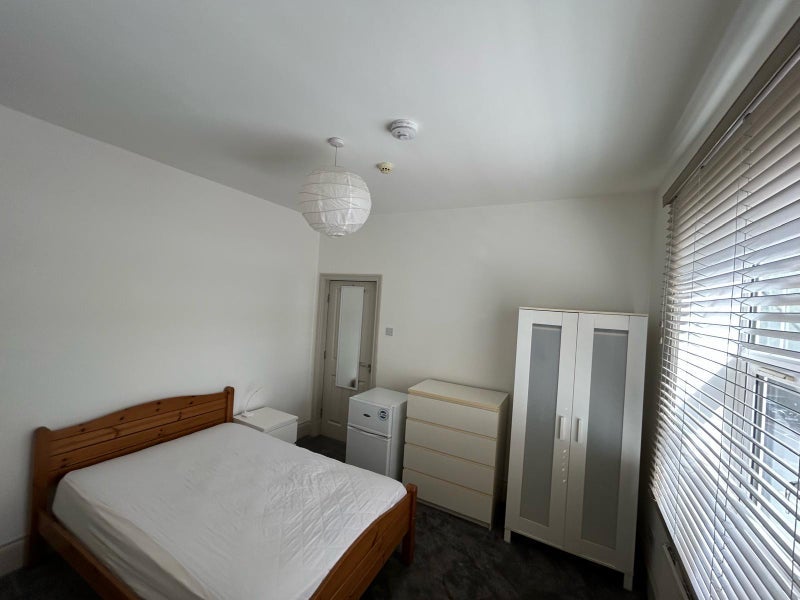 Room Shelton New Road in Stoke-on-Trent