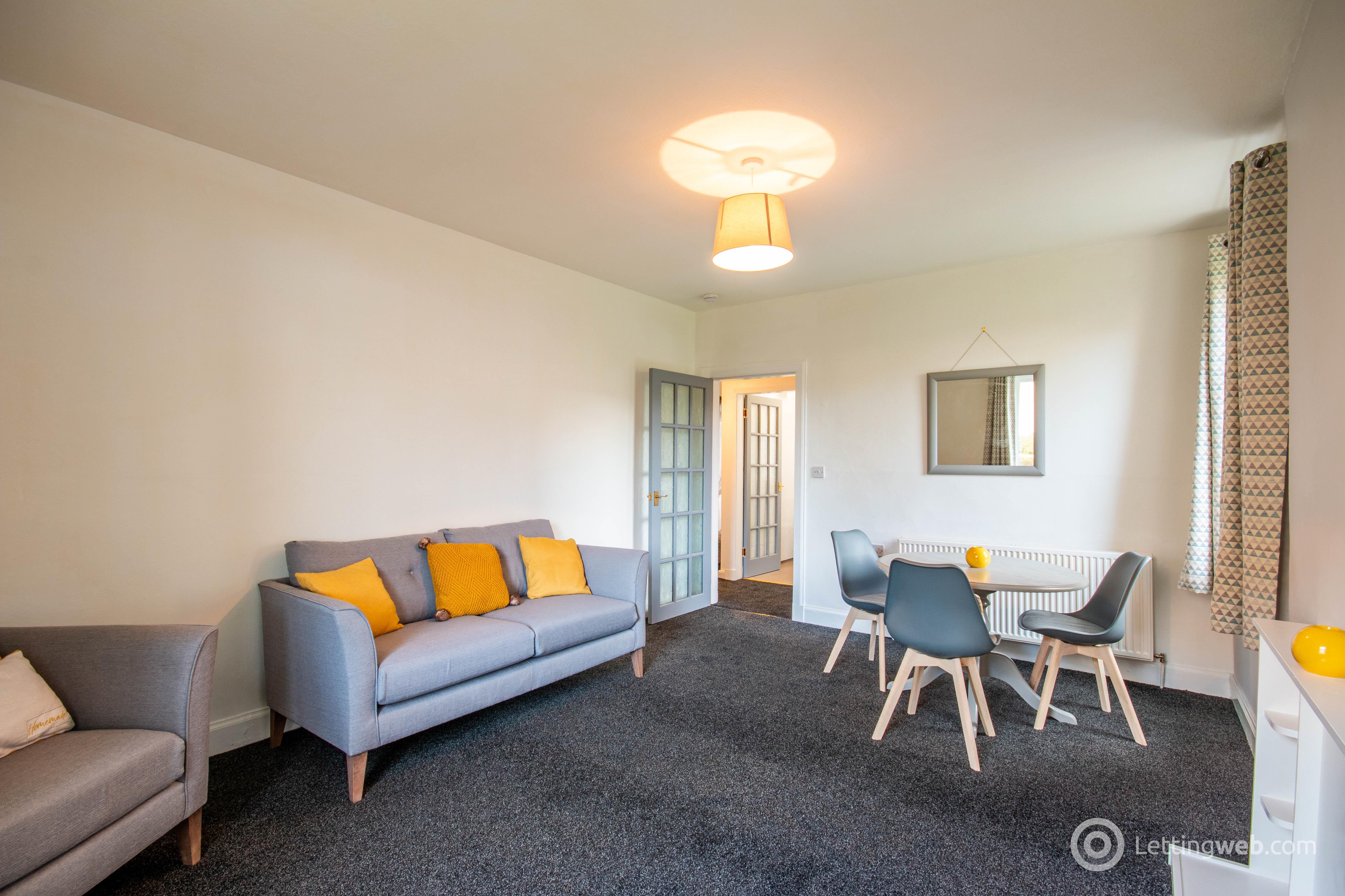 Flat Loaning Crescent in Edinburgh