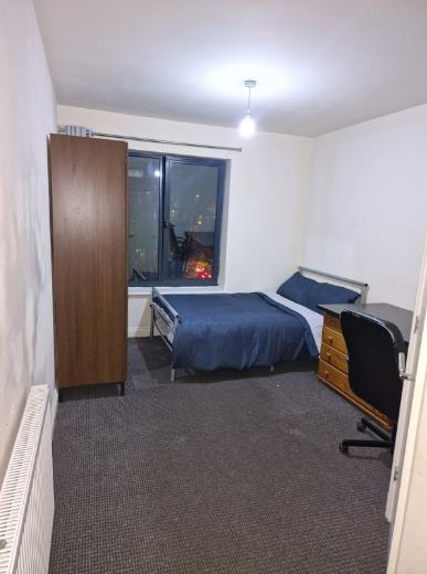 Room Far Gosford Street in Coventry