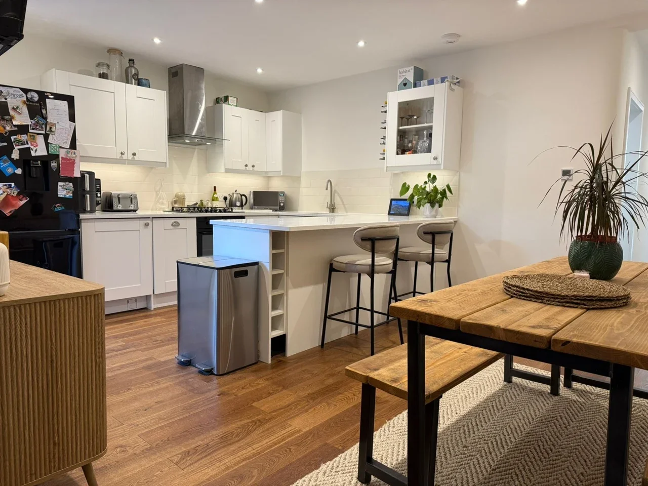 Flat Ongar Road in Greater London