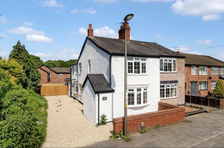 House Hartford Road in Northwich