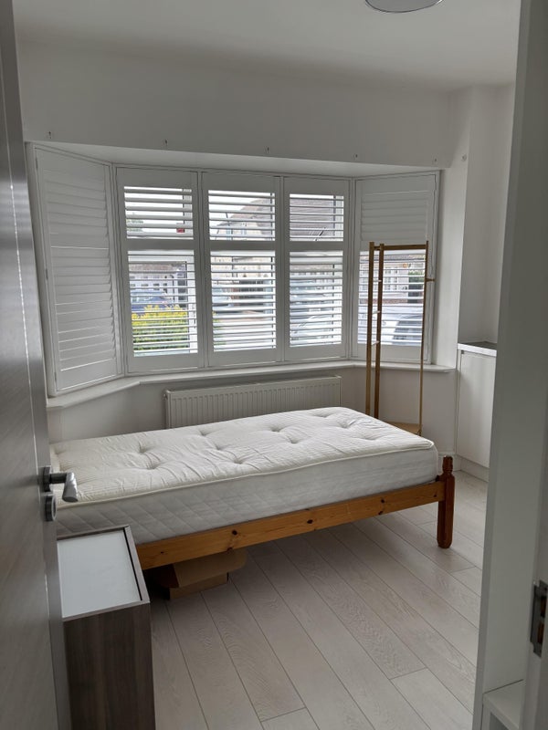 Room Rusland Avenue in Greater London
