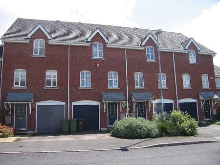 House Oulton Mews in Stone