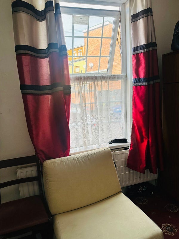 Room Ribston Road in Sheffield