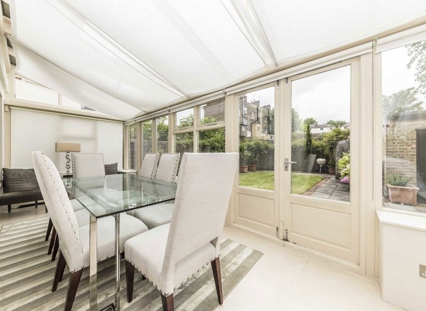 Flat Warwick Avenue in City of Westminster