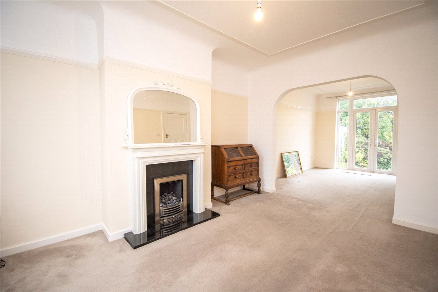 House St Georges Grove in Moreton
