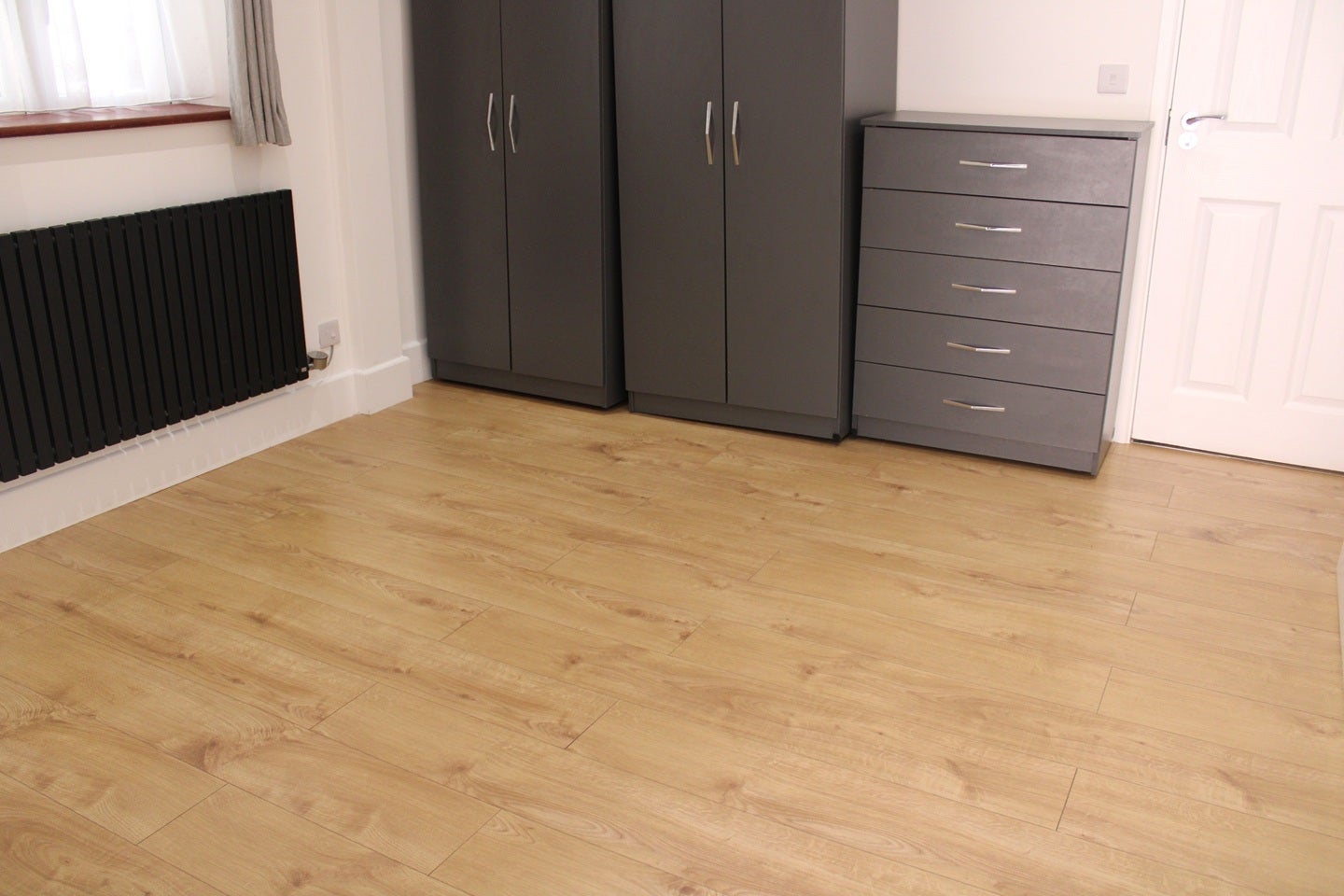 Flat Villiers Road in Greater London