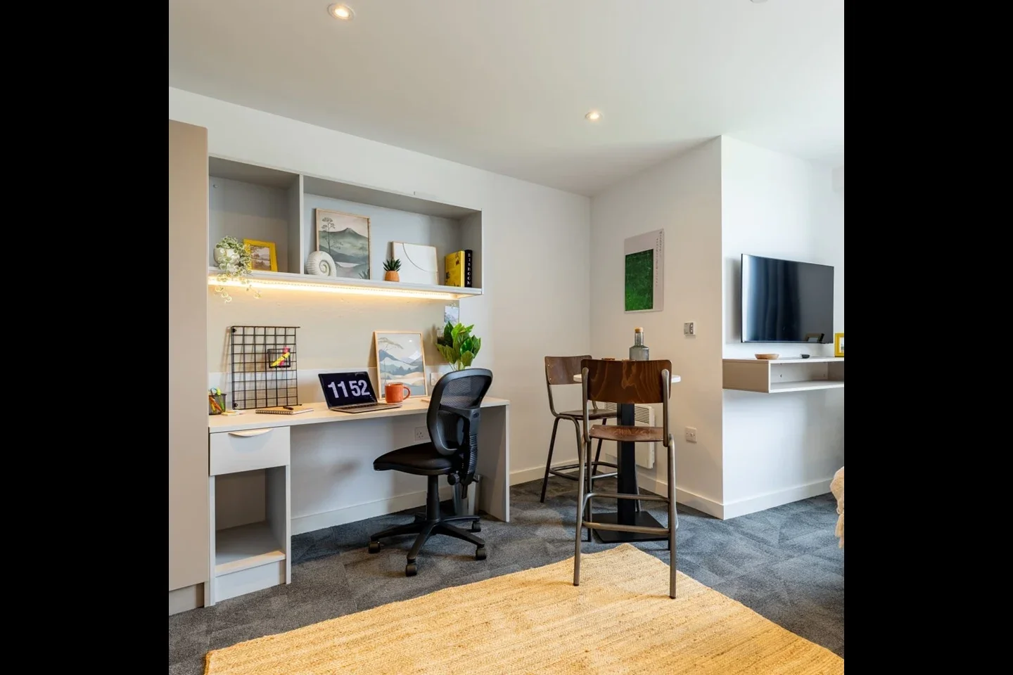 Room King William Street in Salford