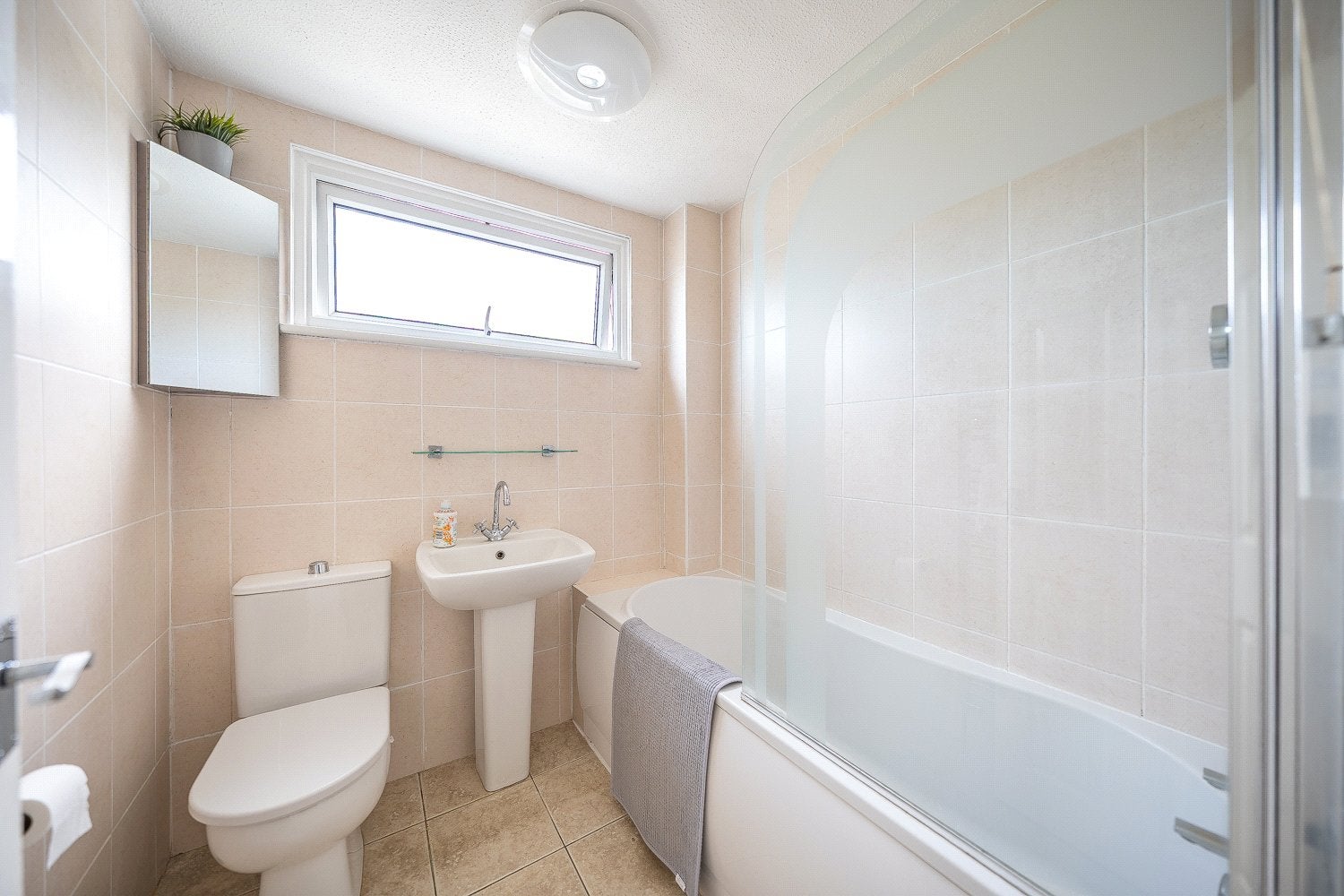 House Riverhead Close in Maidstone