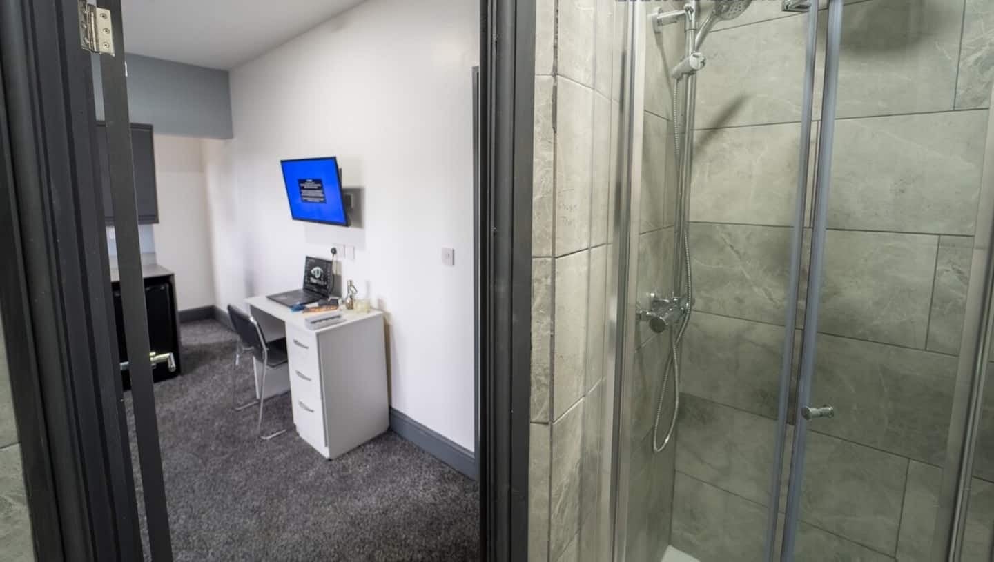 Room Bournbrook Road in Birmingham