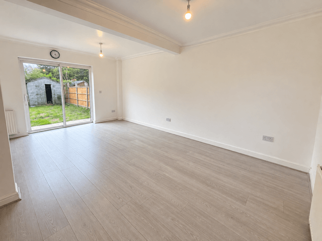 House Cheltenham Close in Greater London